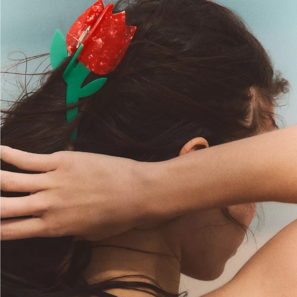 ZARA Tulip Hair Clip